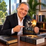 ENTRE A CRUZ E A GLÓRIA: A POESIA COMO CAMINHO DE RENDIÇÃO E ENCONTRO COM DEUS